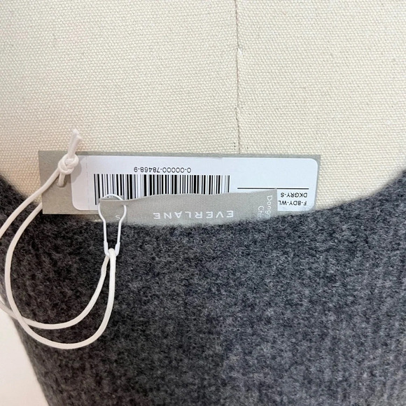 Everlane Grey The Cozy Stretch Crop Tank - Picture 4 of 5